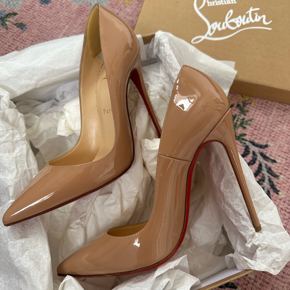 Christian Louboutin So Kate 120 heels red bottom in nude size 37